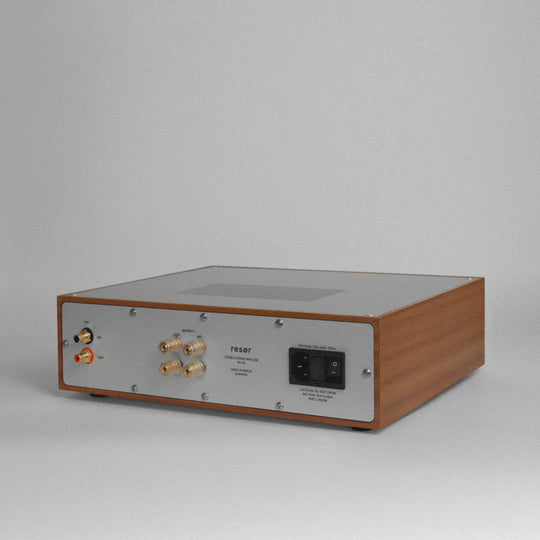resør RA-01 stereo power amplifier