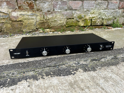 resør 100 LE Frequency Isolator