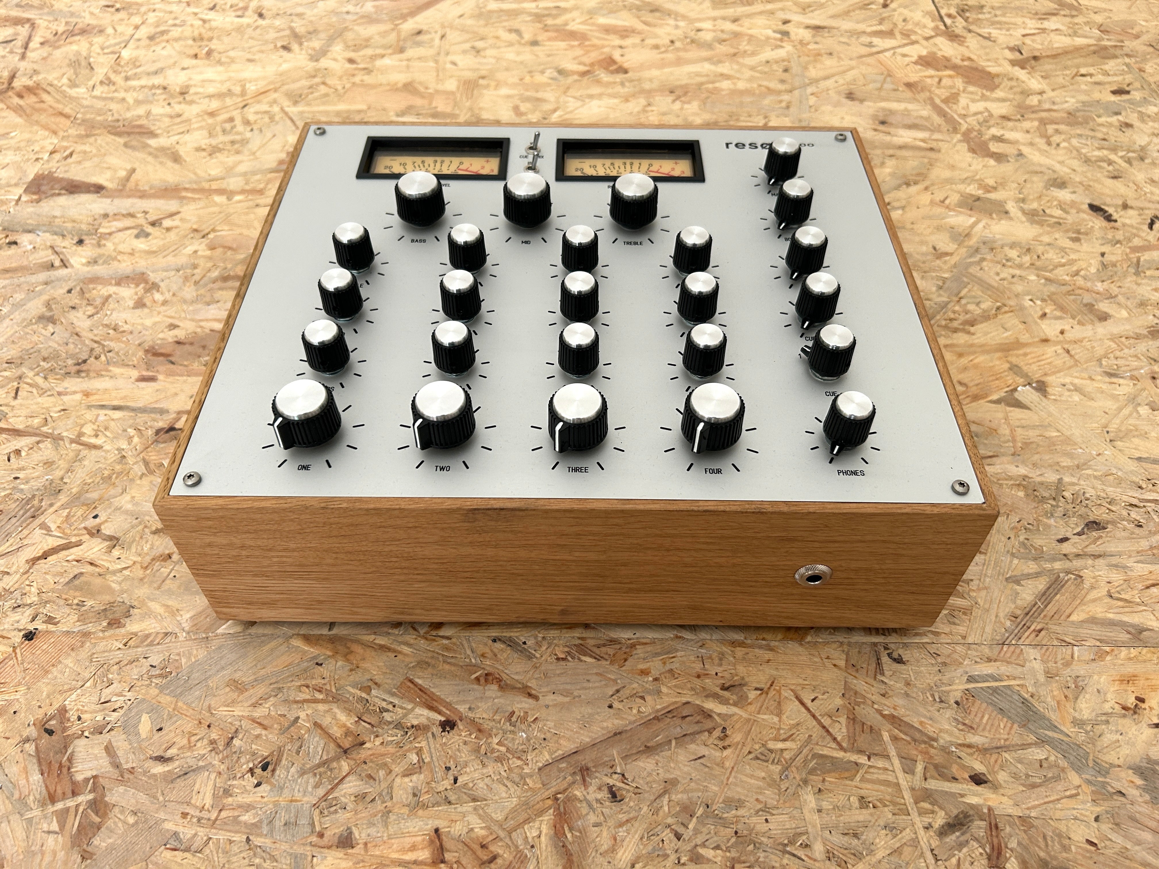 resør 3300 Oak/Silver (Stock) – resør electronics