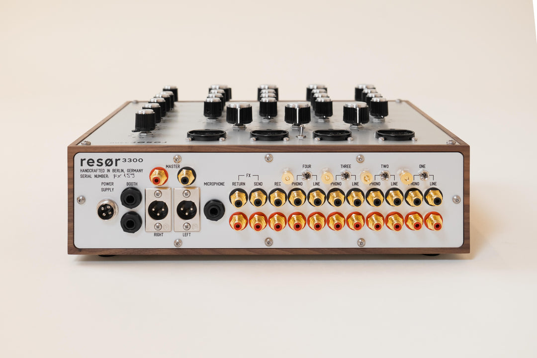 Eric Hilton / Trust a Thief